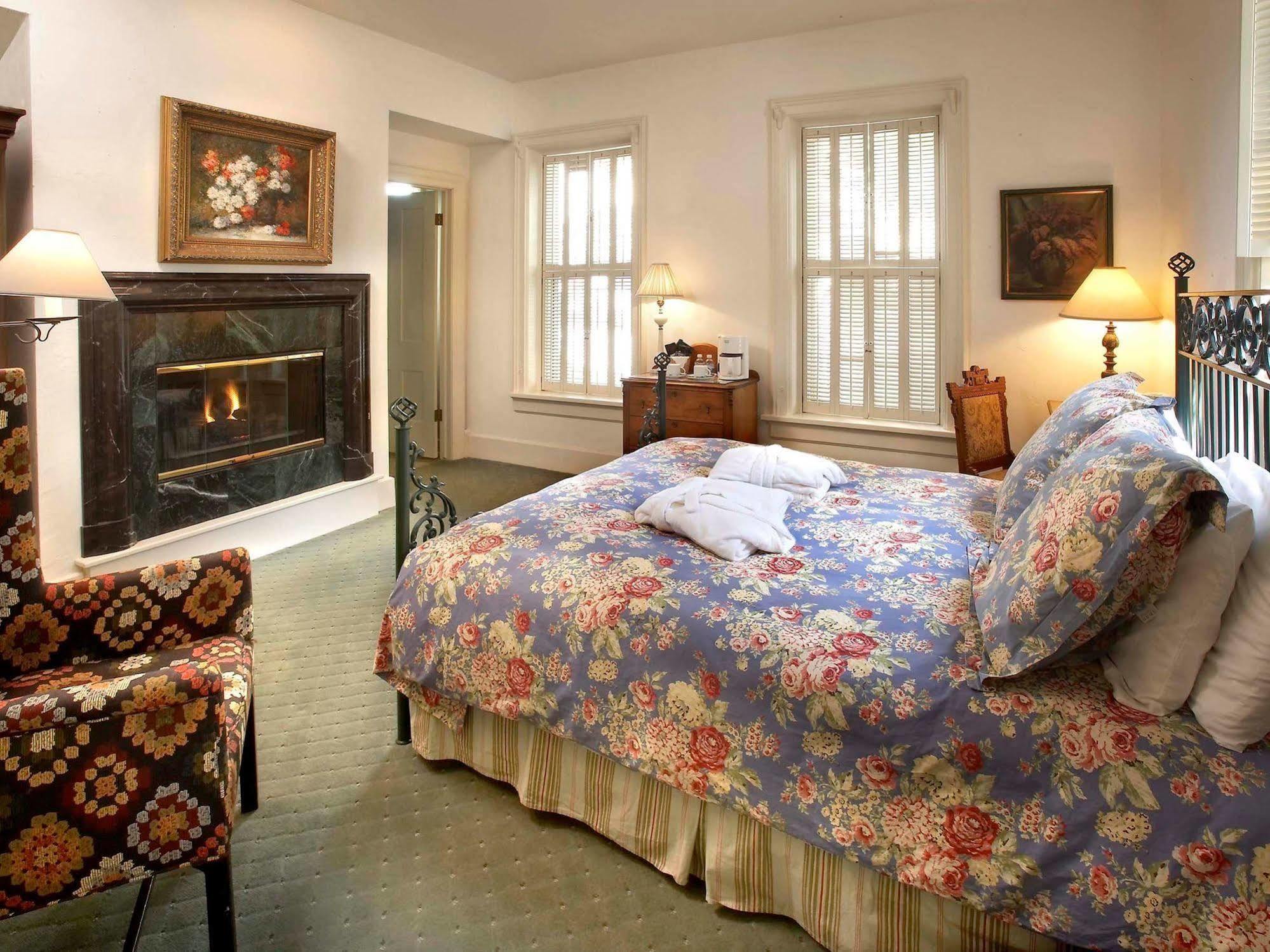 Washington House Inn Cedarburg Bagian luar foto