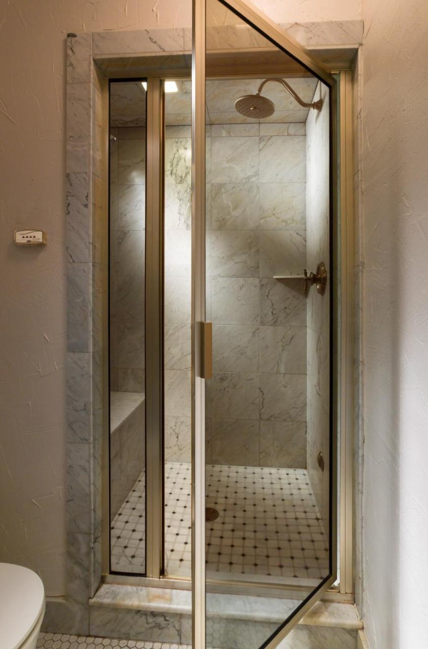 Washington House Inn Cedarburg Bagian luar foto
