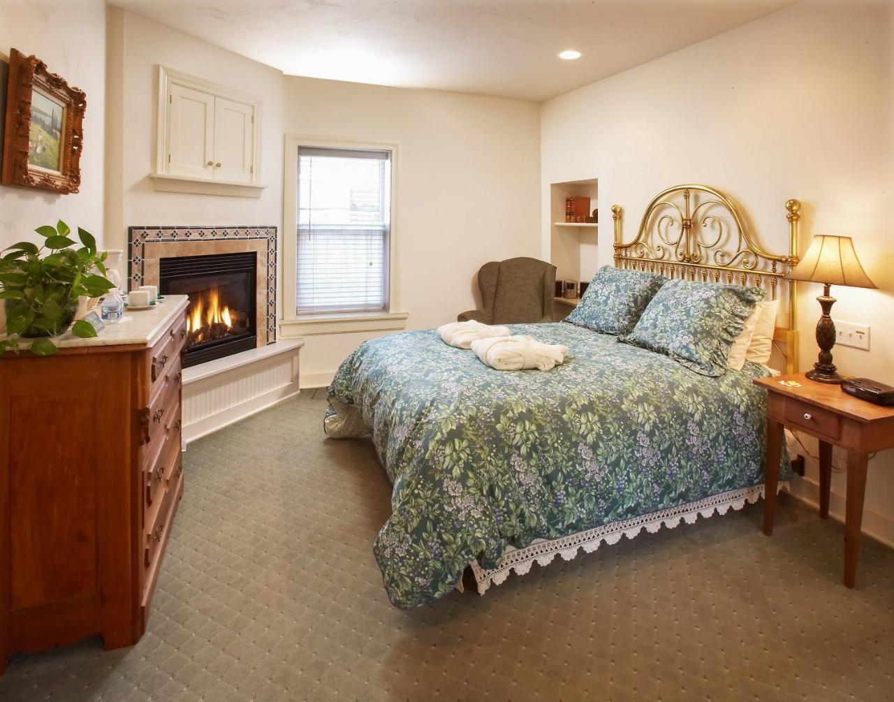 Washington House Inn Cedarburg Bagian luar foto
