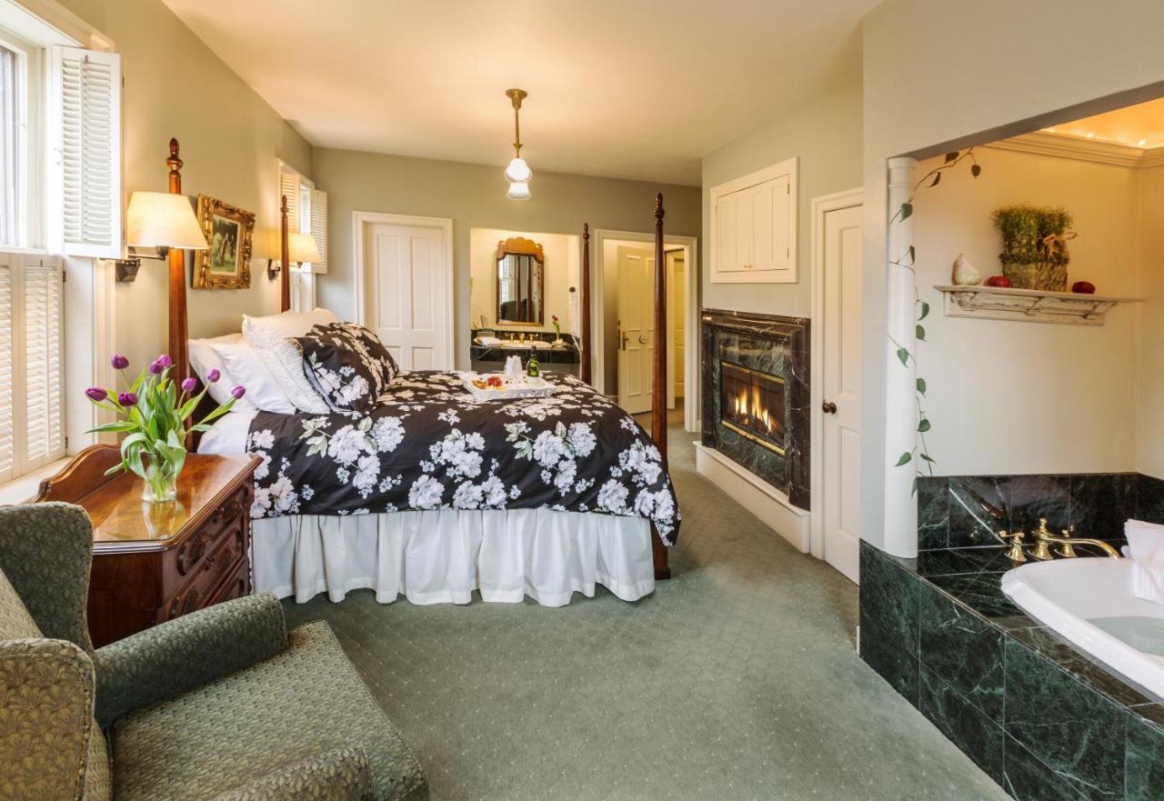 Washington House Inn Cedarburg Bagian luar foto